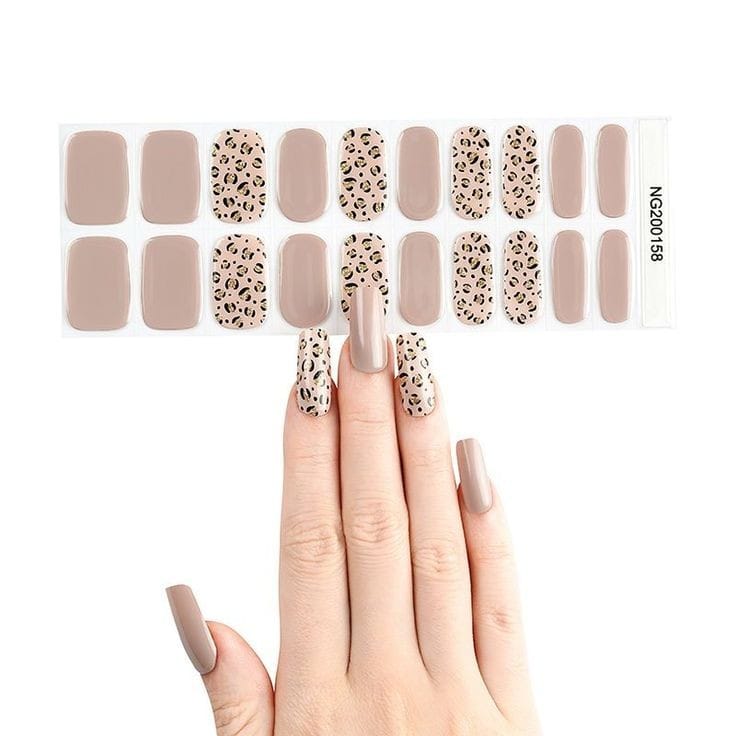 01 Gel Nails NG200158